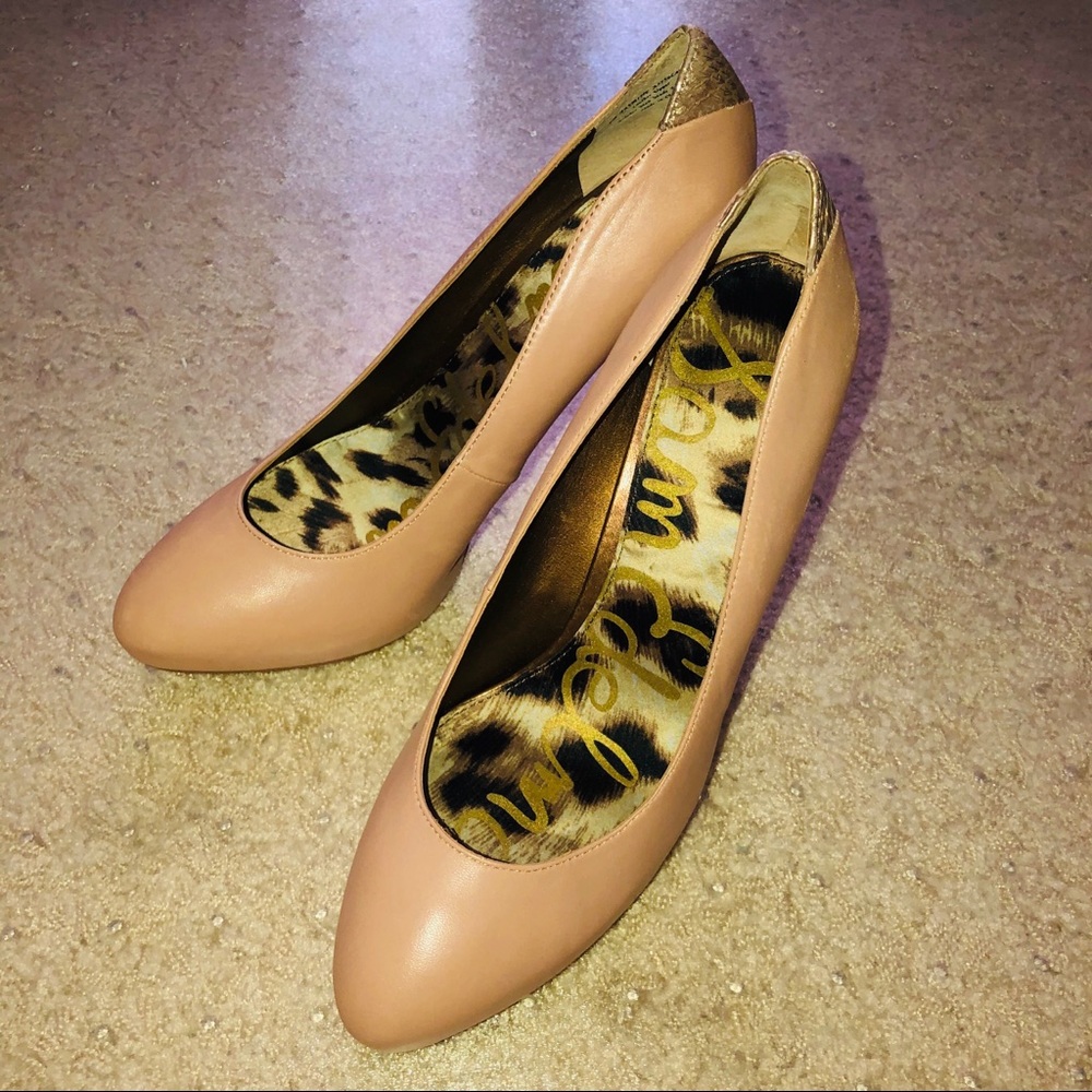 Sam Edelman Nude Heels with Gold Snake Detailing